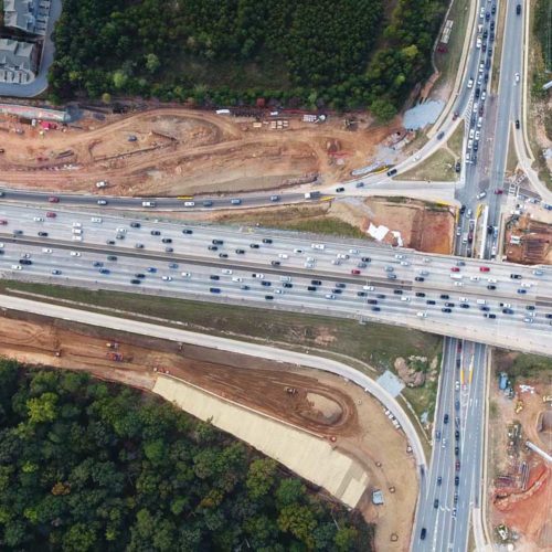Aeriel view of two highways running perpendicular to each other.